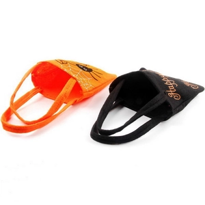 Halloween non-woven gift bags in orange and black with spider web and Happy print