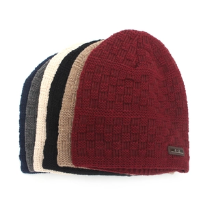 Winter-Strickmützen für Herren mit Waffelstruktur und Fleece-Futter in mehreren Farben
