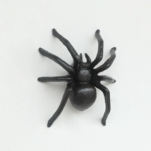 Nordic minimalist black realistic spider toy for Halloween party decor and office prank