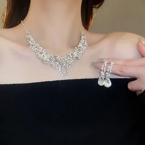 Water Drop Rhinestone Necklace And Earrings V-Shaped Alloy Luxurious Jewelry For Wedding Party Women