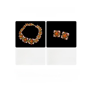 Detaillierte Maße und Materialien für das Vintage Perlen-Schmuckset mit Blumen