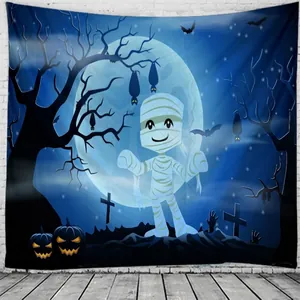 Detail van Halloween wandkleed met cartoon mummie, pompoenen en vleermuizen op muur