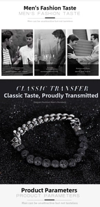 Vue détaillée du bracelet crâne pour homme avec perles de lave noire et chaîne en métal