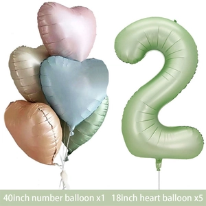 Set de ballons chiffre 2 vert olive 40 pouces avec cinq ballons cœur 18 pouces