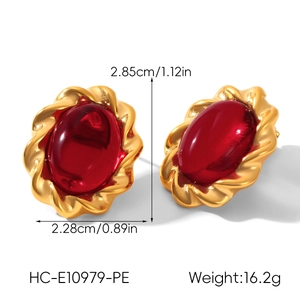 Detailed size parameters of vintage gold earrings with large oval red gemstones