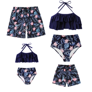 Ensemble de maillots de bain famille avec imprimé floral tropical et bikinis à volants