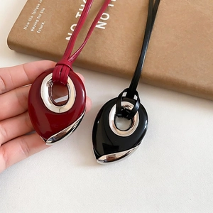 Water Drop Pendant Necklace Alloy Resin Leather Rope Long Sweater Chain Minimalist Geometric Fashion Jewelry For Women