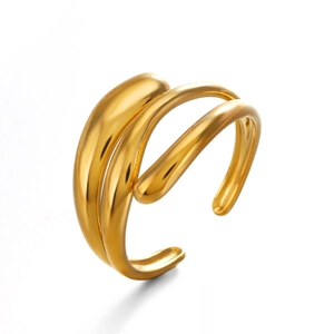 Anello minimalista irregolare in acciaio inossidabile placcato oro 18K con design fluido