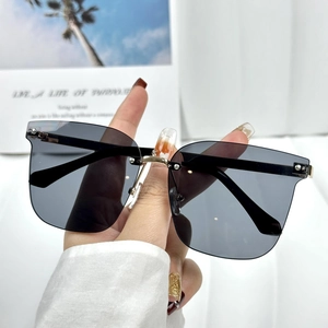 Frameless Oversized Sunglasses Trendy Square Metal Gradient Lenses UV400 Protection Chic Eyewear For Women