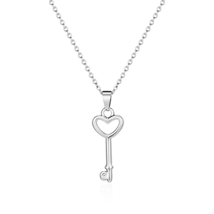 Silver vintage heart key pendant necklace for women in high-polished 18K finish