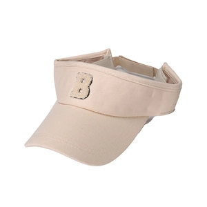 Beige Sonnenblende mit B-Stickerei und verstellbarem Riemen für den Sommer