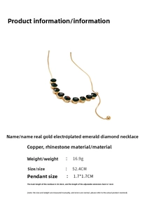 Dettaglio della collana in zircone smeraldo placcata oro con misure della catenina