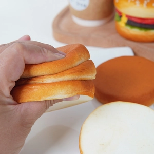 Slow rising PU foam artificial burger bun toy with realistic texture for DIY crafts