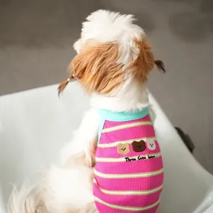 Gilet rayé rose et vert pour chien avec broderie ours pour petits animaux en été