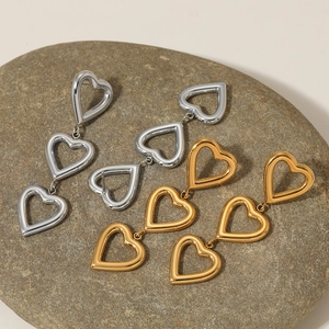 Boucles D'oreilles Longues En Acier Inoxydable 316 Triple Cœur Creux Imperméable Hypoallergénique Femmes