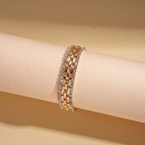 Vintage golden triple-row geometric bracelet with hollow square links and shiny crystals