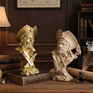 Piraten-Kapitän Büste Skulpturen-Set in Gold und Beige für nautische Wohndekoration