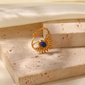 18K gold stainless steel open ring with oval lapis lazuli and floral engraving