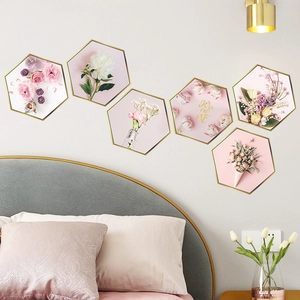 Adesivi murali fiori rosa esagonali set di 6 con cornice dorata per camera