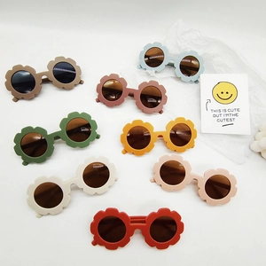 Kids Sunglasses Flower Shape Retro Matte Plastic Frame UV400 Protection Cute Korean Style For Toddlers Boys Girls