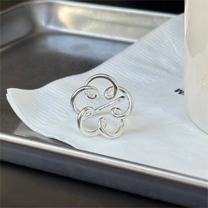 Minimalist S925 sterling silver open ring with hollow flower petal pattern design