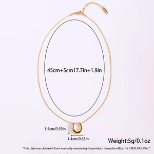 Detailed dimension guide showing 45cm chain length and 1.5cm horseshoe pendant size