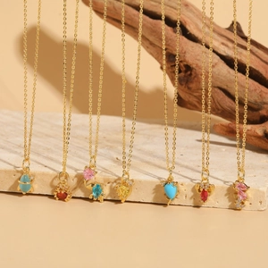 Collana con Pendente Serie Marina in Rame e Zirconia Placcato Oro Animali Marini Granchio Medusa Razzo Catena a Clavicola Gioielli Donna Regalo