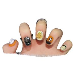 Kurze handgefertigte Halloween Cat-Eye Press-on-Nägel mit Kürbis und Mumien-Art