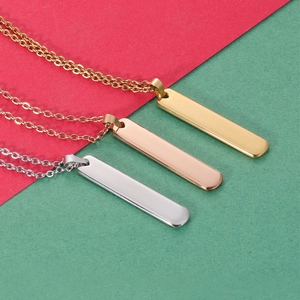 Collana con pendente a barra verticale in acciaio inossidabile lucidato a specchio minimalista gioielli a striscia 3D per uomini donne coppie
