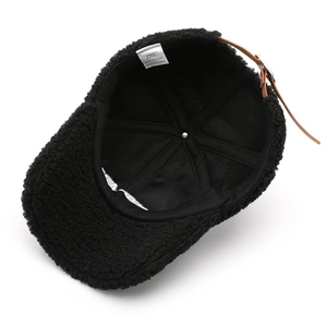 Berretto da baseball retrò in pile nero con fodera in cotone e cinturino in pelle dietro