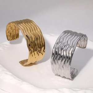 Bracelets joncs ouverts en acier inoxydable avec motif ondulé en or 18K et argent