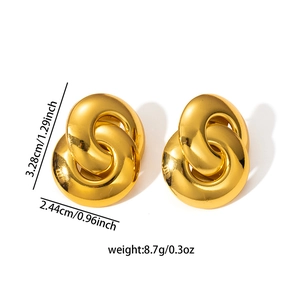 Boucles d'oreilles élégantes en acier titane plaqué or 18K au design géométrique