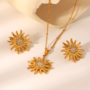 18K gold plated stainless steel sunflower jewelry set with necklace and earrings