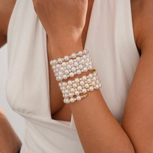 Baroque Multilayer Imitation Artificial Pearl Bangle Bracelet With Rhinestones Iron Metal Spiral Open Cuff Elegant Jewelry For Women