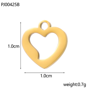 Détails du pendentif cœur en plaqué or 14K avec dimensions de 1,0 cm et son poids