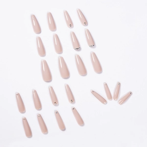 Faux ongles ballerine longs couleur thé au lait nude avec strass étincelants set