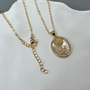Elegant gold necklace with oval shell flower sunflower pendant and adjustable chain link
