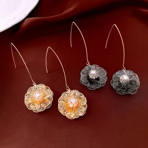 Boucles D'oreilles Pendantes Fleurs Maille Creuse Cuivre Plaqué Or 18 Carats Zircon Crochet Long Vintage Élégant Femme