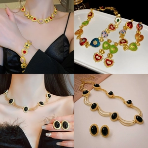 Vintage Baroque heart jewelry set with colorful enamel necklace and gold earrings