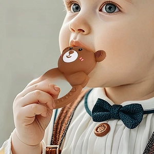 Baby brown bear teething toy made of food-grade platinum silicone with easy-grip ring