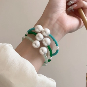 Retro Beaded Bracelet With Large Imitation Artificial Pearls And Colorful Glass Beads For Women Elegant Geometric Hand Jewelry