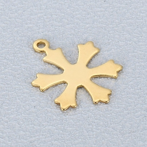 Golden stainless steel snowflake pendant with hexagonal star design for DIY jewelry making
