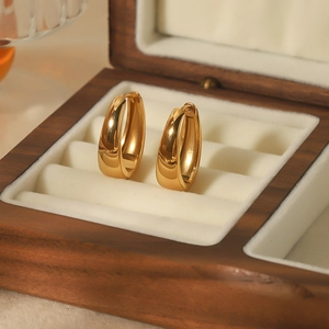 Polished 18k gold plated stainless steel U-shaped hoop earrings for a stylish look