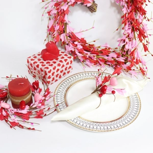 Heart Napkin Ring Valentine Day Berry Floral Decor Wedding Romantic Candlelight Dinner Table Handmade Foam Wire Accessory