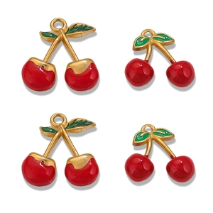 Pendentifs cerise en émail 3D rouge et doré pour la création de bijoux DIY élégants