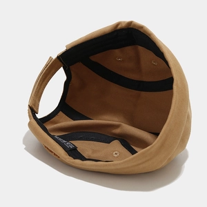 Bonnet Miki marron 100% coton avec bandeau intérieur et sangle réglable