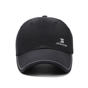 Quick-dry black baseball cap with breathable fabric and reflective brim detailing