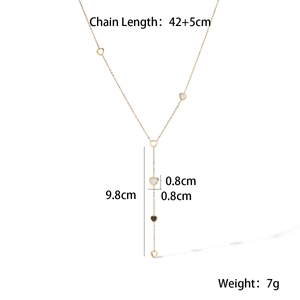 Detail view of 18K gold heart pendant Y-necklace with 42+5cm chain and 9.8cm drop
