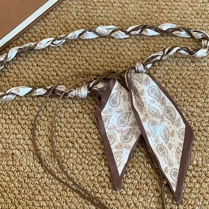 Chaîne de taille bohème tressée en foulard de soie paisley avec perles en bois vintage