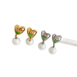 Boucles d'oreilles cœur vintage en acier avec motif tulipe et perles blanches